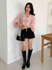 Blusa rosa ajustada con cuello en V y volantes - Rosa - Ver 7