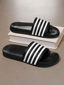 Sandalias para hombres, zapatillas deportivas de moda para hombres, suela de EVA gruesa y duradera, zapatos casuales ligeros para interiores y exteriores, calzado casual de verano para playa y exterior con diseño slip-on - Negro - Ver 4