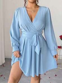 Vestido elegante de manga larga con cuello en V, cintura con lazo y falda acampanada para mujer de talla grande - Azul - Ver 3
