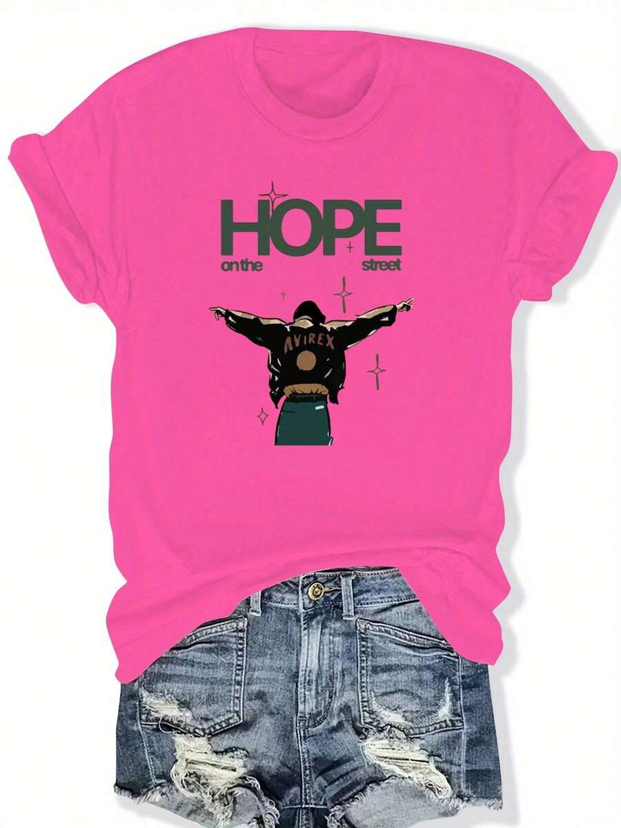 Women's Plus Size "Hope On The Street" Graphic T-Shirt - Casual Crew Neck, Short Sleeve, Lightweight, Summer And Spring Fashion, Relaxed Fit, Everyday Wear T-Shirt | Loose Fit T-Shirt | Lightweight Fabric - 玫紅色 - 查看 1
