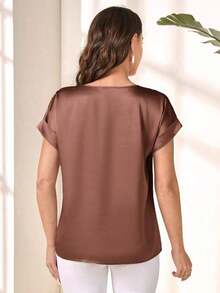 Blusa suelta elegante de verano para mujer con cuello redondo, mangas cortas tipo murciélago y unicolor - Blusas de manga corta - Marrón - Ver 2