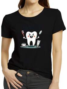 Camiseta Americana Versátil de Manga Corta, con Estampado de Dientes de Dibujos Animados y Cepillo de Dientes y Espejo, Pasta de Dientes y Taza de Café al Lado, Cuello Redondo, Estilo Nuevo de Verano 2026 para Mujer - Negro - Ver 2