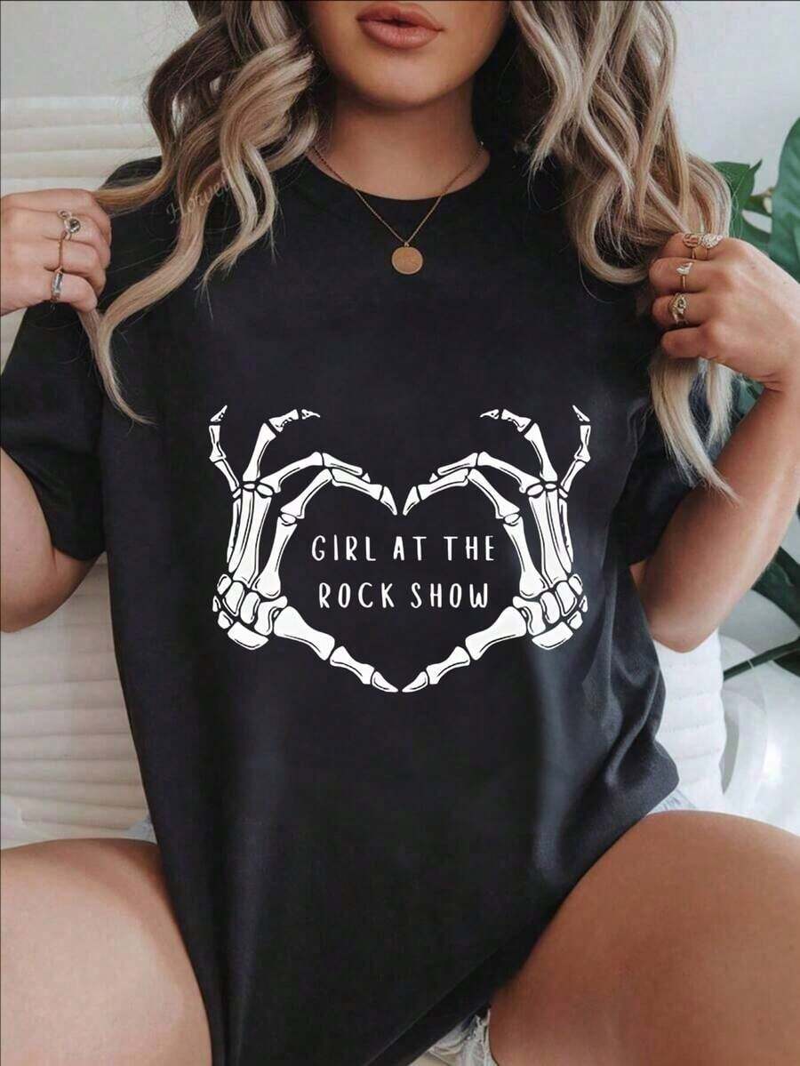 Camiseta Estampada para Mujer - Diseño de Manos de Esqueleto Formando un Corazón, Chica en un Concierto de Rock, Camiseta Casual de Cuello Redondo y Manga Corta para Ropa Urbana, Ajuste Cómodo para Todas las Temporadas_x000D_
Blanco - alta calidad - Negro - Ver 1