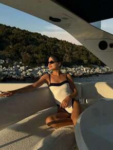 Traje de baño de una pieza con bloques de color, escote cuadrado y tirantes anchos para mujer.El ajuste ceñido acentúa las curvas del Body para un look de playa elegante.Vacaciones - Blanco y Negro - Ver 7