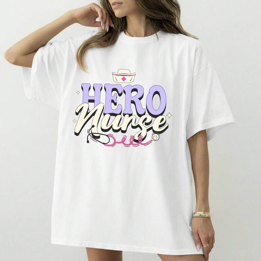 Camiseta de Enfermera| Gorro de Enfermera, Estetoscopio, Tipografíaédica - Blanco - Ver 1