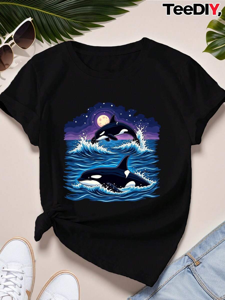 Women's Whale Design T-Shirt - Whale Pattern T-Shirt In A Starry Ocean - Soft T-Shirt For Everyday Wear, Suitable For Ocean Lovers - Casual Crew Neck Top - Non-See-Through Fabric - Perfect For The Beach, Aquarium, Or Casual Wear, Gift For Whale Lovers, Beachwear, Short Sleeve, Comfortable Fit, Printed T-Shirt, Summer Wardrobe. - 黑色 - 查看 1
