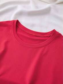 Camiseta casual de manga corta para mujer, ideal para vacaciones de verano, con estampado de las palabras "THIS GIRL Loves Her Blue Jays", diseño de béisbol y estampado de letras con gráfico de béisbol en forma de corazón, cuello redondo. - Rojo - Ver 3