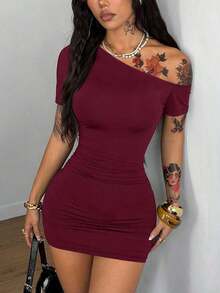 Vestido corto de manga corta asimétrico, de cuello básico, de uso diario, casual, elástico y minimalista estilo Y2K para mujer, apto para todas las estaciones - Burdeos - Ver 3