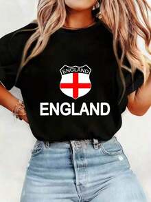 Women's Black Shirt With England  And Flag Print. Sporty Shirt With England Lettering. National Design For Football Fans. Ideal As A Gift. Women's T-Shirt. Elegant. Bohemian Style. Soft, Breathable, And Comfortable Garment, Perfect For Spring, Summer, And Autumn; Ideal For Holidays, Travel, And Everyday Wear. Perfect For Watching A Match. - 黑色 - 查看 1