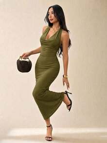 Vestido elegante de mujer de unicolor con cuello drapeado de malla, vestido largo, estilo vacacional, adecuado para vacaciones de otoño/invierno - Verde militar - Ver 1