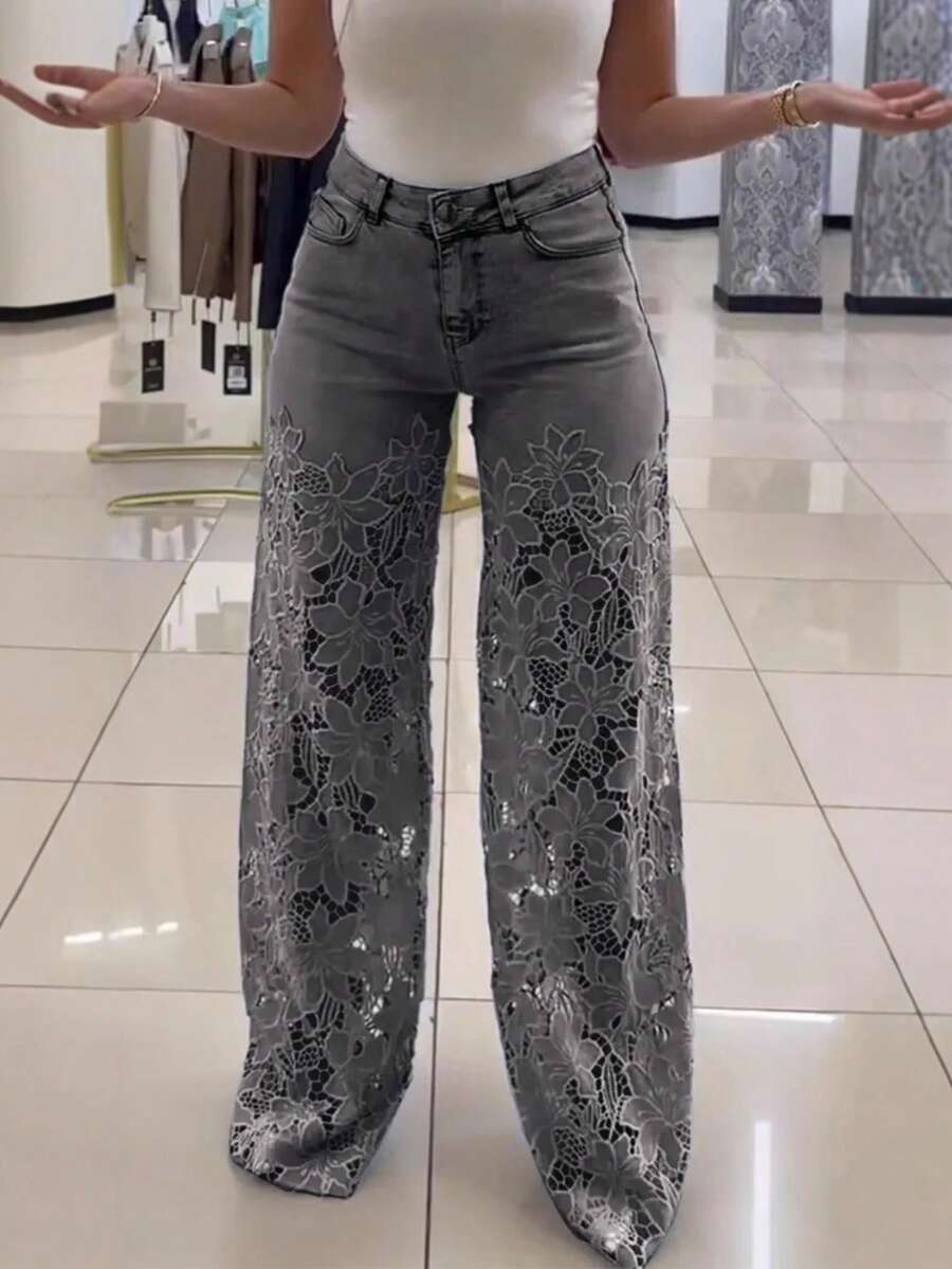 Pantalón de mezclilla nuevo de primavera-verano para mujer, tiro alto, corte ancho, de moda, elegante, versátil, con encaje calado, caída fluida, diseño favorecedor, perfecto para looks de día, oficina y ocasiones informales - Gris - Ver 1