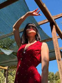 Vestido camisa corto sin mangas elegante para mujer, de tela tejida con detalles de botones, para boda, fiesta y primavera - Rojo - Ver 2