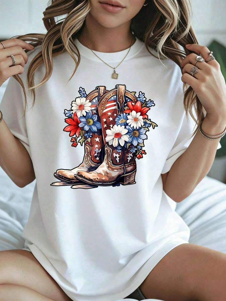 Elegante y casual camiseta de manga corta para mujer, con estampado de bota de vaquero, bandera americana y flores, ropa casual blanca para mujer, ideal para el verano. - Blanco - Ver 1
