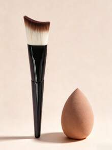 1pc Crescent Shaped Powder Brush, Fits Seamlessly Without Absorbing Powder, Suitable For Foundation, BB Cream, Makeup Beginners, Portable Makeup Tool - Multicolor - View 9