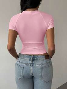 Top corto ajustado de mujer de punto con cuello convertible de unicolor - Rosa Pálido - Ver 2
