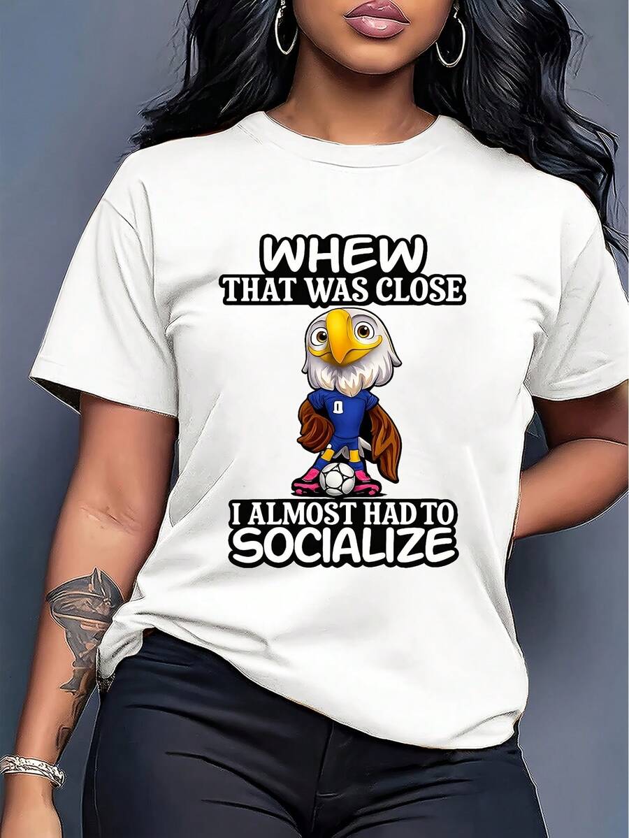 T-Shirt With A Soccer Eagle And The Phrase "I Almost Had To Socialize", Ideal For Those Who Love Humor And Soccer. - 白色 - 查看 1