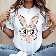 Camiseta de Conejito Adorable Blanca con Estampado Colorido de Conejo de Pascua con Gafas de Corazón y Chicle para Primavera y Fiestas - Blanco - Ver 1