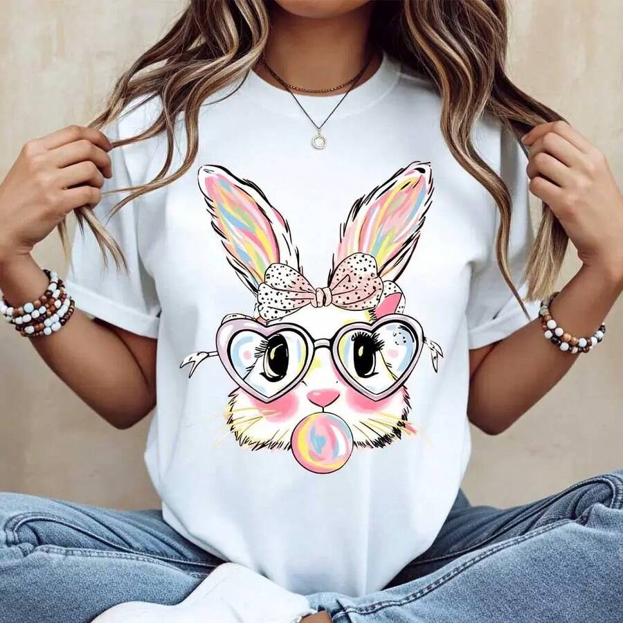 Camiseta de Conejito Adorable Blanca con Estampado Colorido de Conejo de Pascua con Gafas de Corazón y Chicle para Primavera y Fiestas - Blanco - Ver 1