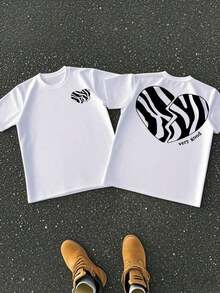 Camiseta de algodón puro de 220 g para hombre, cuello redondo, manga corta, informal, con estampado a doble cara y diseño de corazón con rayas de cebra. - Blanco - Ver 1