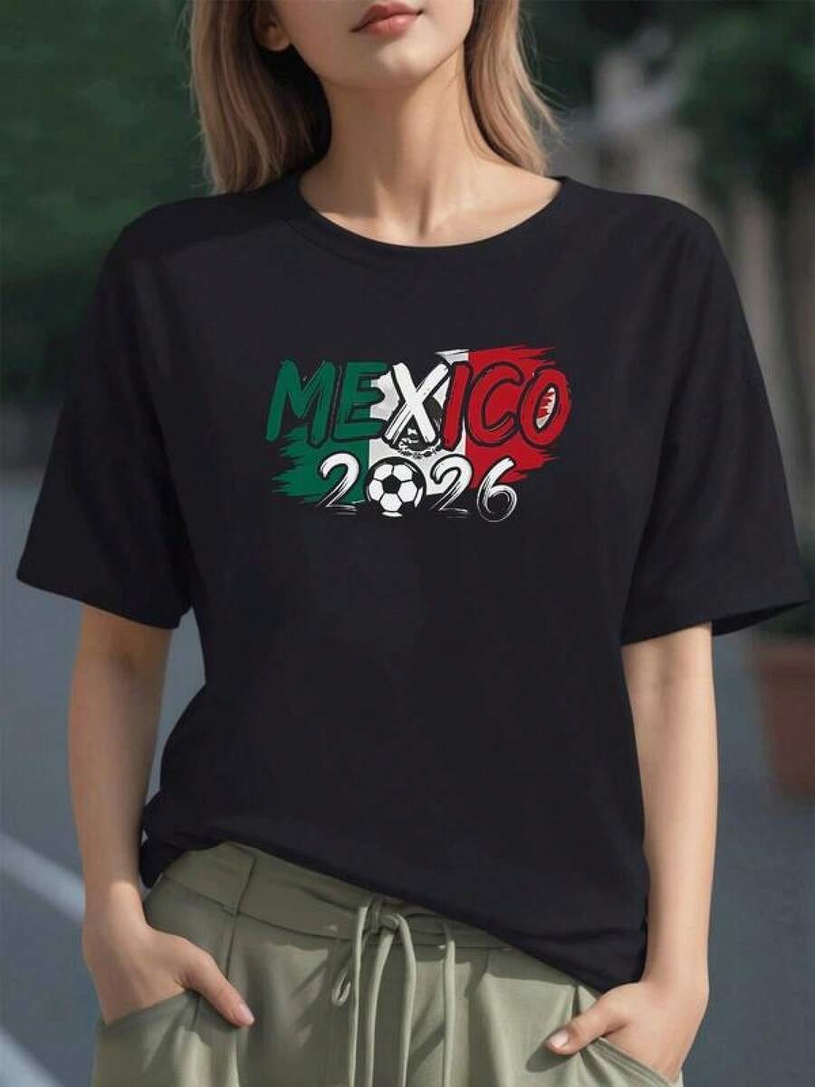 Bandera de México con balón de fútbol y letras que celebran el espíritu deportivo del mundial 2026 camiseta para mujer 100% algodón cómoda y moderna - Negro - Ver 1