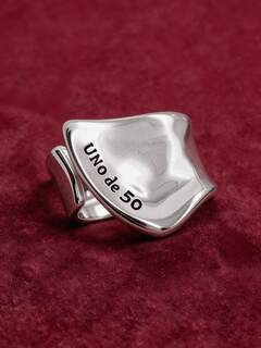 Jewelry & Accessories 