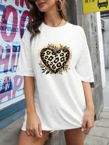 Women's Relaxed Fit, Regular Length Cotton T-Shirt With Round Neck And Leopard Heart Design. - 白色 - 查看 1