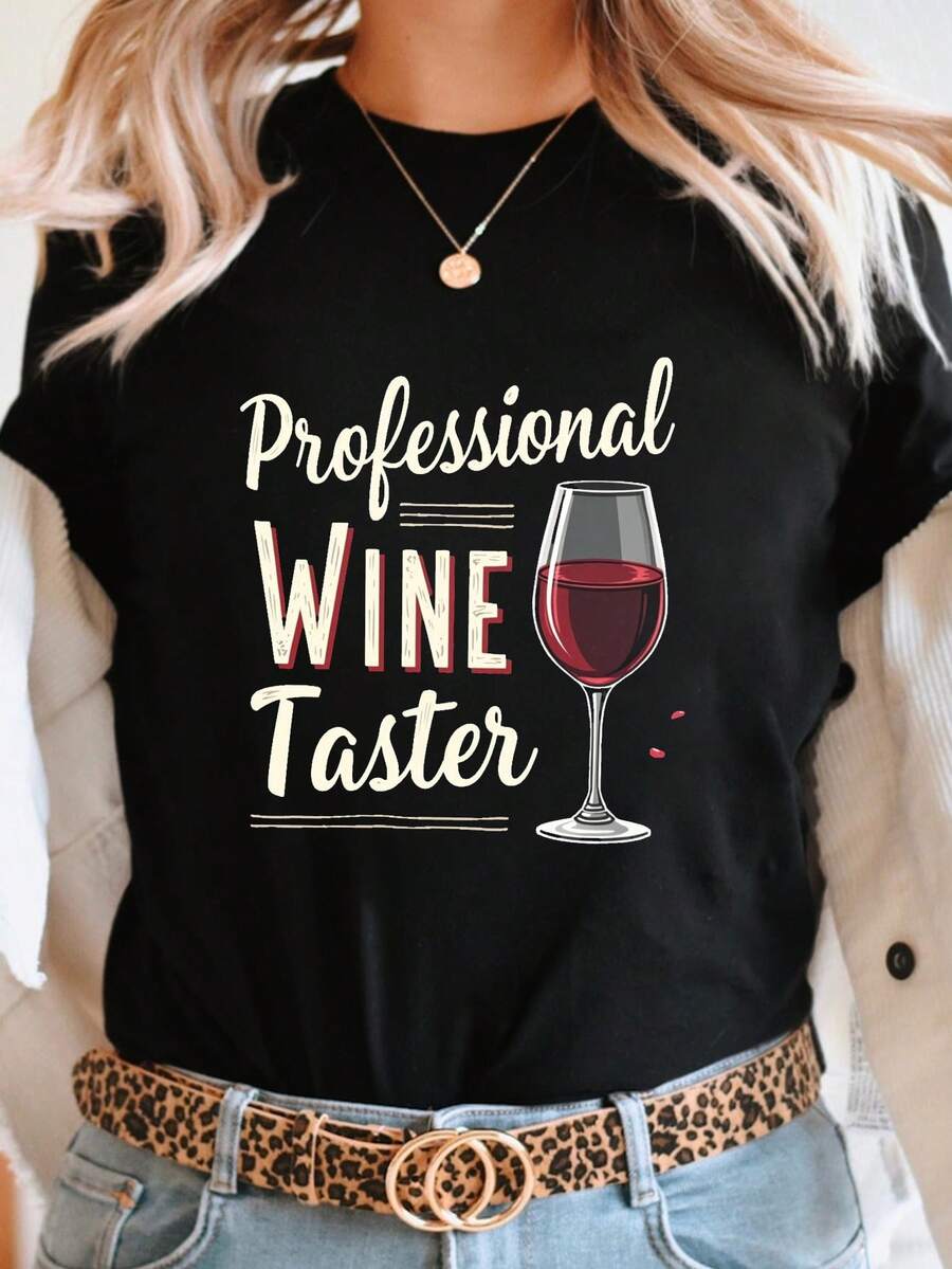 Women's Short-Sleeved Crew Neck T-Shirt With A Professional Wine Taster Graphic Print, Perfect For Casual Outings, Holiday Gifts, And Get-Togethers With Friends. The Wine Glass Design Adds A Relaxed And Fun Touch. - 黑色 - 查看 1