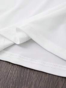 Camiseta de corte regular con estampado de fibra para mujer, camiseta de moda de manga corta con cuello redondo para primavera/verano, top casual de moda, atuendo diario casual de verano. - Blanco - Ver 5