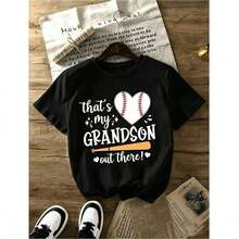 Women's Casual Baseball T-Shirt - Funny With The Phrase "That's My Grandson Out There!" Slogan And Heart Print, Vibrant Red Short-Sleeve Crew Neck Summer T-Shirt For Grandma, Soft And Breathable Fabric, Spring, Summer And Autumn Wear For Baseball Games And Family Events, Loose-Fitting Short-Sleeve T-Shirt With Washed Effect, Urban Style, Unisex, For Spring/Summer/Autumn, Valentine's Day Outfit, Summer Fashion. - 黑色 - 查看 7