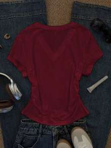 Camiseta de cuello en V con pliegues, estilo minimalista casual, con estampado del logo de Nueva York NY, adecuada para el verano, la vuelta al colegio, el estilo universitario y el estilo "old money" para la fiesta de bienvenida - Burdeos - Ver 9