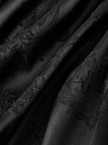 Vestido de mujer de moda con estampado total, cuello halter y lazo en la cintura, de largo medio - Negro - Ver 4