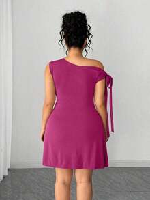 Vestido corto asimétrico de hombro de unicolor para mujer de talla grande - Morado - Ver 2