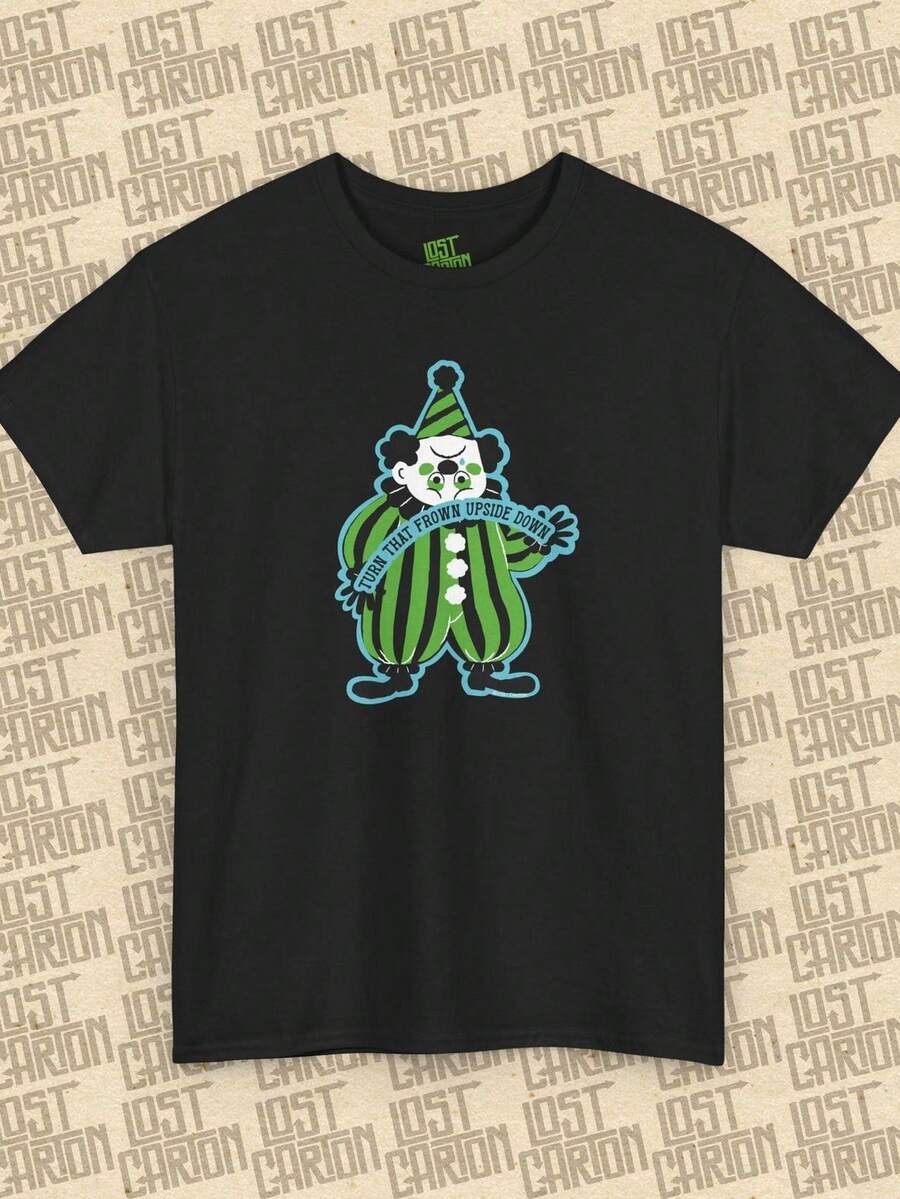 Unisex Thick Cotton T-Shirt With A Circus Clown Print For Halloween. Made From 220g Pure Cotton, This Unisex T-Shirt Is The Ideal Weight For All Seasons And Suitable For Both Men And Women. The Durable, High-Quality Fabric Is Soft To The Touch And Long-Lasting. Breathable And Perfect For Autumn And Holidays. - 黑色 - 查看 1