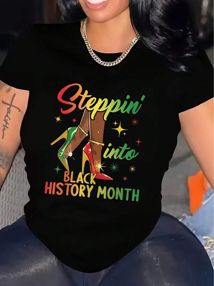Women's Plus Size Black History Month Print T-Shirt - Featuring A Black History Month Print, African-Inspired Patterns, A Loose Fit, A Casual Crew Neck, And A Breathable Top, This Clothing Expresses Cultural Pride And Is Comfortable And Durable For All Seasons. -- Lightweight, Breathable, And Relaxed Cotton T-Shirt. - 黑色 - 查看 1