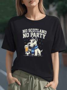 Perro escocés celebrando con una cerveza junto a un balón simbolizando el orgullo nacional y la alegría del fútbol en los momentos de fiesta camiseta para mujer 100% algodón confortable y casual - Negro - Ver 6