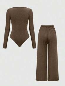 Set de 2 piezas: Top con bajo asimétrico y pantalones de unicolor - Café integral - Ver 2