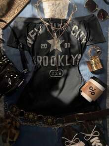 Camiseta de manga corta ajustada con hombros descubiertos, estilo casual y retro, impresa con "NEW YORK", adecuada para uso diario, ir y venir, fiestas, reuniones y ocasiones de vuelta al colegio. - Multicolor 8 - Ver 1