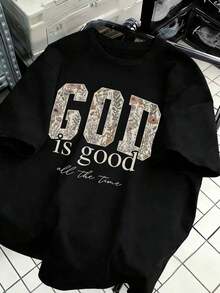100% Pure Cotton, Breathable And Gentle On The Skin. Classic Crew Neck Design, Slim Fit, And Flattering For All Body Types. Fashionable Print With A Minimalist Style And High-Quality Finish. Unisex Design Perfect For Matching Outfits, Ideal For Everyday Wear, Dates, Leisure, And Streetwear – Versatile And Timeless. - 黑色 - 查看 5