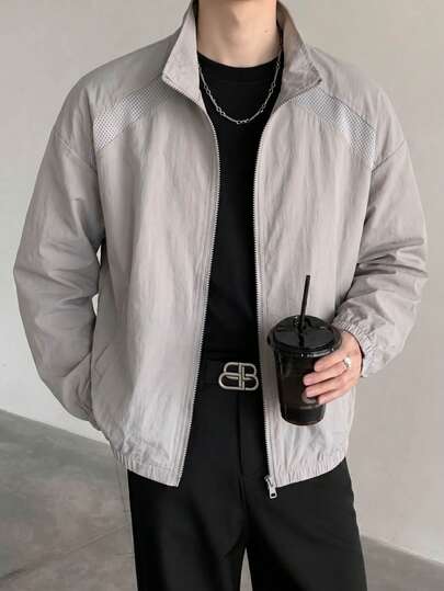 1 pieza Chaqueta de hombre, chaqueta con cremallera de cuello alto con empalme de malla gris claro, tejido cómodo, sin pelusas, sin sensación de ahogo, estilo casual estadounidense funcional para exteriores, adecuado para el uso diario, atuendos de primavera y otoño, actividades al aire libre