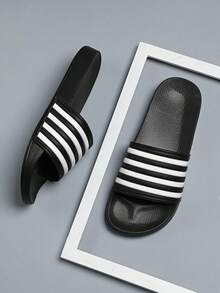 Sandalias para hombres, zapatillas deportivas de moda para hombres, suela de EVA gruesa y duradera, zapatos casuales ligeros para interiores y exteriores, calzado casual de verano para playa y exterior con diseño slip-on - Negro - Ver 2