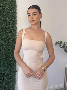 YHHAndrea Bello Vestido de tirantes unicolor de espalda abierta con cordónYHH - Burdeos - Ver 9