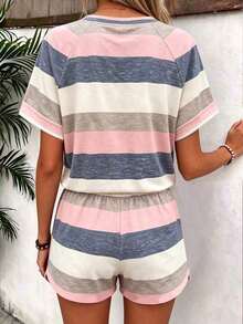 Conjunto de camiseta y pantalones cortos para mujer, diseño de patchwork de mezclilla vintage, top casual elegante para salidas de verano, estampado gráfico, versátil para uso diario, al aire libre, compras, viajes - Rosa - Ver 2