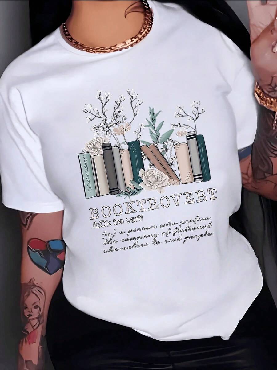Libros apilados con flores blancas y ramas verdes simbolizan amor por la lectura y tranquilidad interior reflejando una mente curiosa y creativa camiseta de mujer casual cómoda para uso diario - Blanco - Ver 1