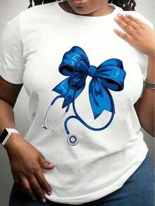 2026Women'S Nurse-Themed Christmas Graphic T-Shirt - Blue Bow Stethoscope Print,, Stretchy, Round Neck, Casual Style, Perfect For Holiday Celebrations, Nurse Christmas ShirT-Shirt- Oversized - Blanco - Ver 1