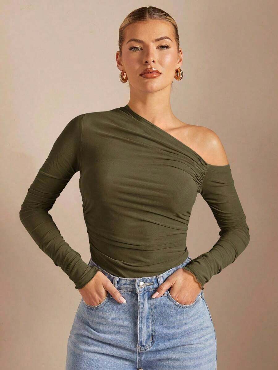 Camiseta de manga larga con cuello asimétrico plisado, ajustada, en color liso, para mujer, para primavera/otoño - Verde militar - Ver 1