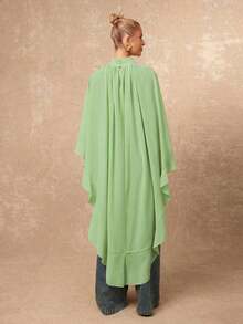 Nueva llegada Blusa elegante de mujer de alta gama con cuello suelto, bajo asimétrico con volantes, parte delantera corta y parte trasera larga - Verde - Ver 2