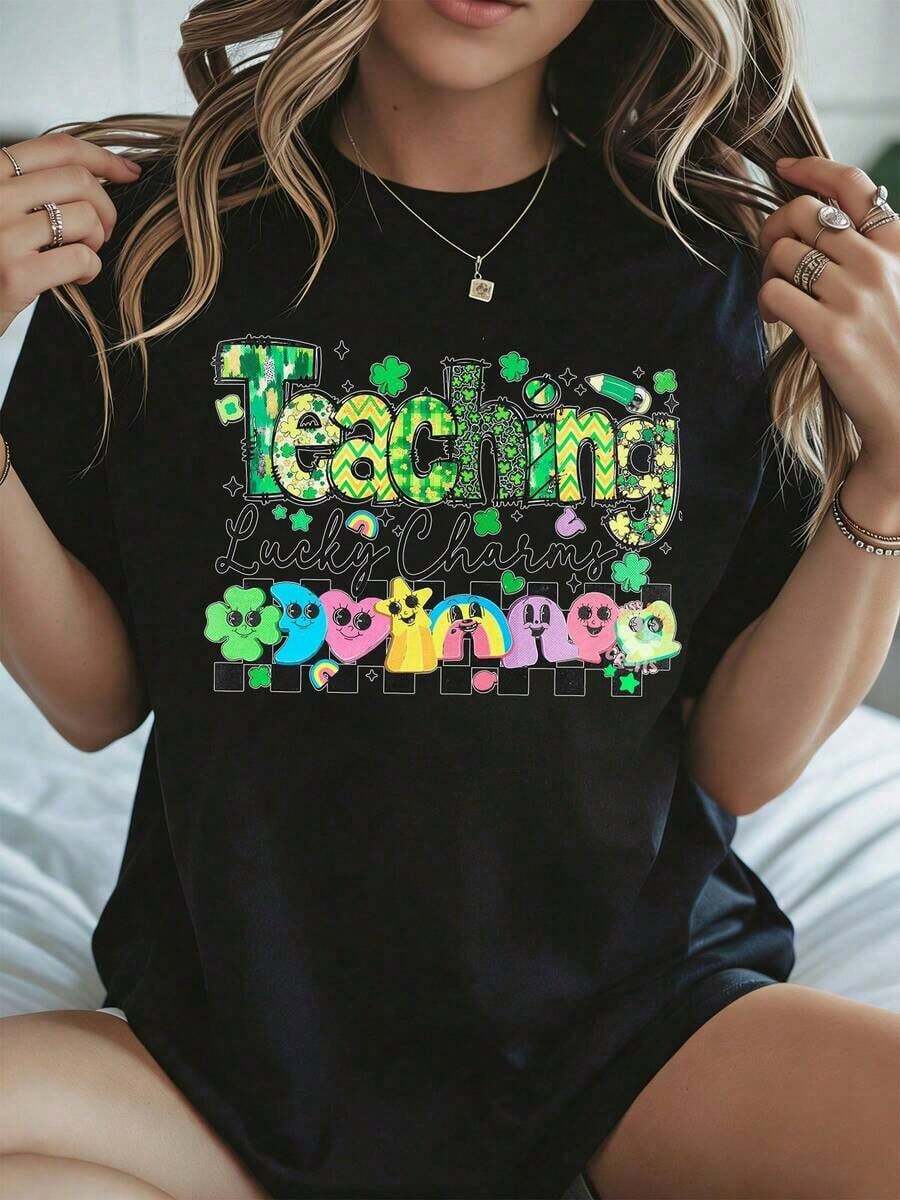 Elegant And Casual Women's Short-Sleeved T-Shirt With Lucky Charm Print For St. Patrick's Day, Featuring Colorful Green Marshmallow Characters, White Casual Wear For Women, Spring Summer. - 黑色 - 查看 1