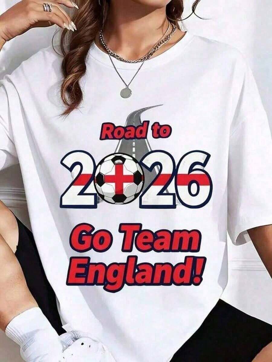 Camisetas gráficas de algodón del equipo de Inglaterra para hombre y mujer, camiseta de Inglaterra, camisetas de verano, tops de verano, conjuntos de vacaciones para mujer, ropa de verano para hombre, camiseta de aficionado al fútbol del equipo de Inglaterra para el camino hacia 2026, ropa de apoyo para la Copa del Mundo. Es una camiseta perfecta para regalar a amigos y familiares en cualquier día festivo u ocasión especial. Camisetas de ocio de 220g para mujer en verano, conjuntos de verano para mujer, regalo para fanáticos del deporte, conjunto familiar a juego en tallas para adultos y niños. - Blanco - Ver 1
