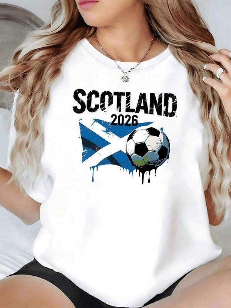 Bandera azul y blanca de Escocia con un balón de fútbol que simboliza la pasión por el deporte la unión y el orgullo nacional camiseta de mujer casual moderna para fans del fútbol escocés - Negro - Ver 1