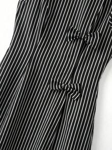 Vestido de línea A con cintura ceñida, decorado con lazo, a rayas azul y blanco, adecuado para la escuela, picnic de fin de semana, salida casual con amigos, de estilo fresco y dulce - Blanco y Negro - Ver 3